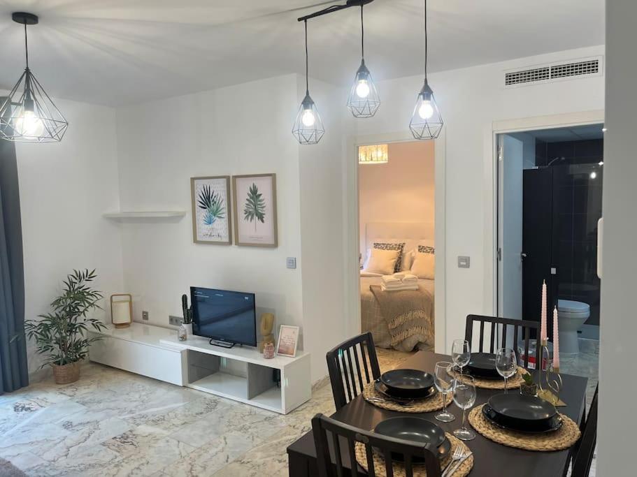 Love Rent4 Malaga Lyli Torremolinos Exterior foto